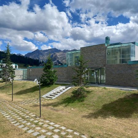 46 Vale C'E' Al Villaggio Olimpico Di Colle Sestriere Eksteriør billede