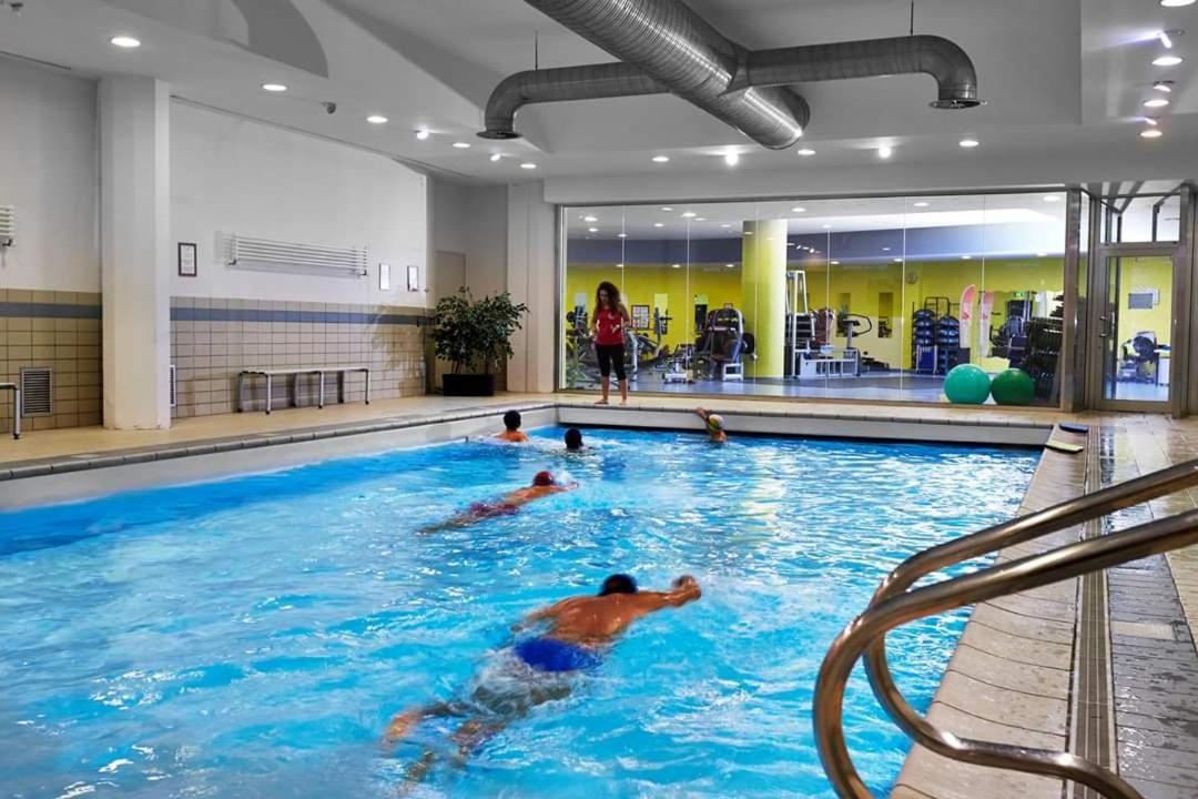 46 Vale C'E' Al Villaggio Olimpico Di Colle Sestriere Eksteriør billede