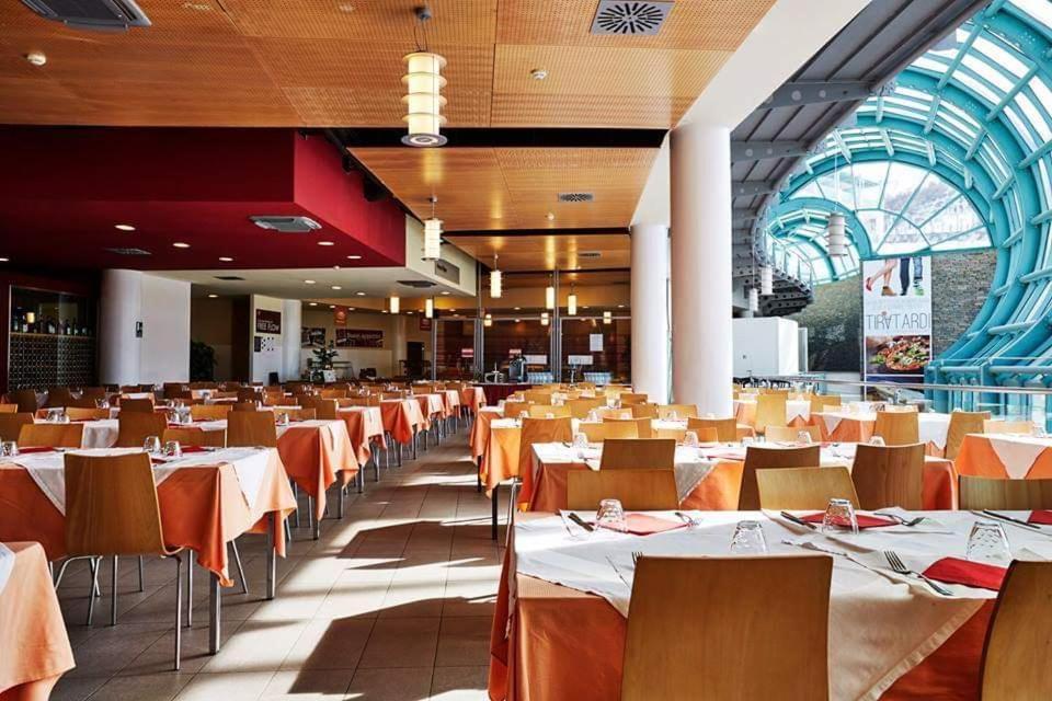 46 Vale C'E' Al Villaggio Olimpico Di Colle Sestriere Eksteriør billede