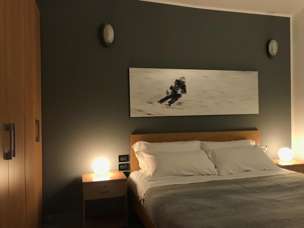46 Vale C'E' Al Villaggio Olimpico Di Colle Sestriere Eksteriør billede