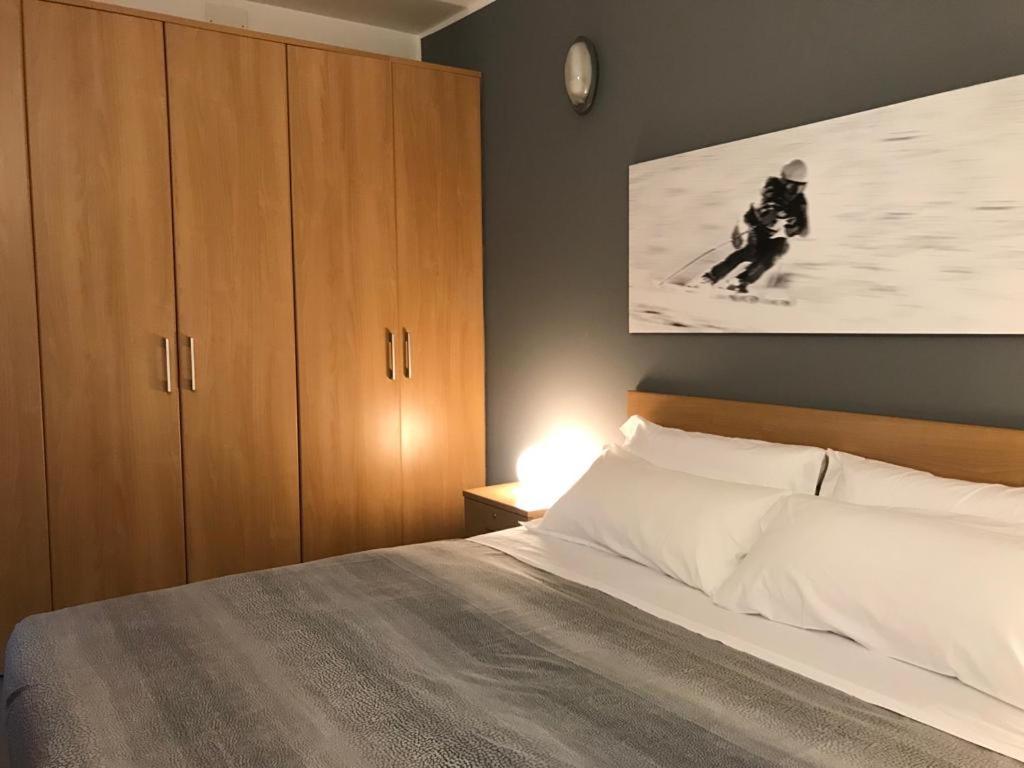 46 Vale C'E' Al Villaggio Olimpico Di Colle Sestriere Eksteriør billede
